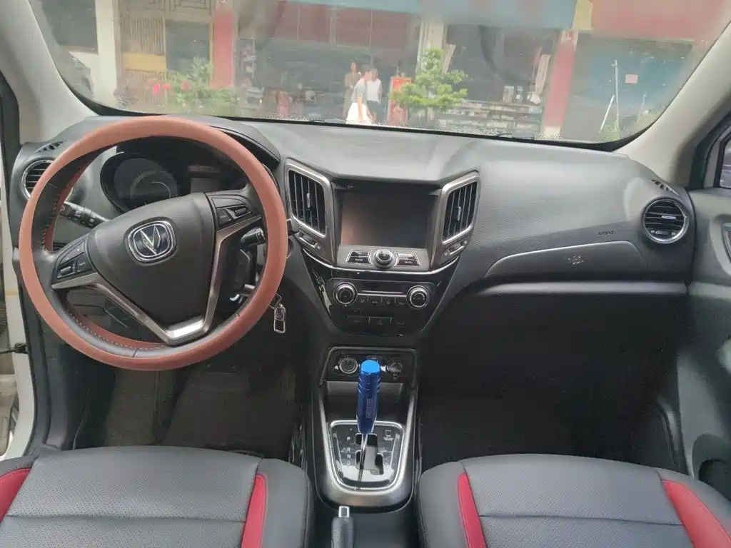 Changan CS15 2016 2016 1.5L Automatic Luxury