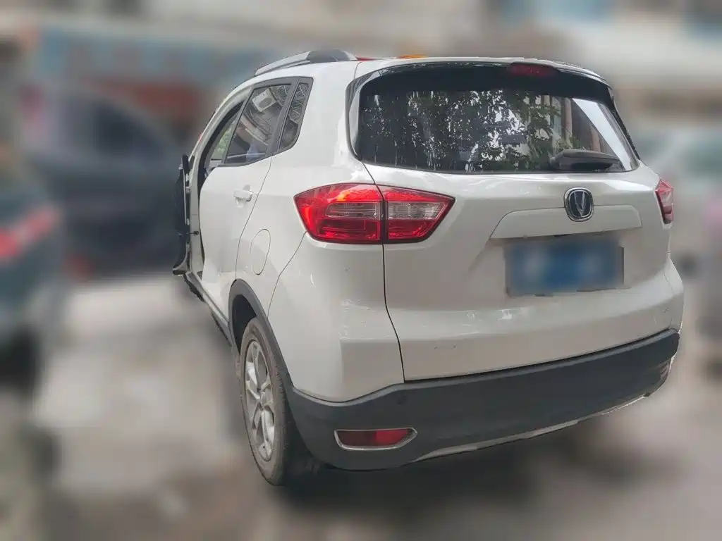 Changan CS15 2016 2016 1.5L Automatic Luxury