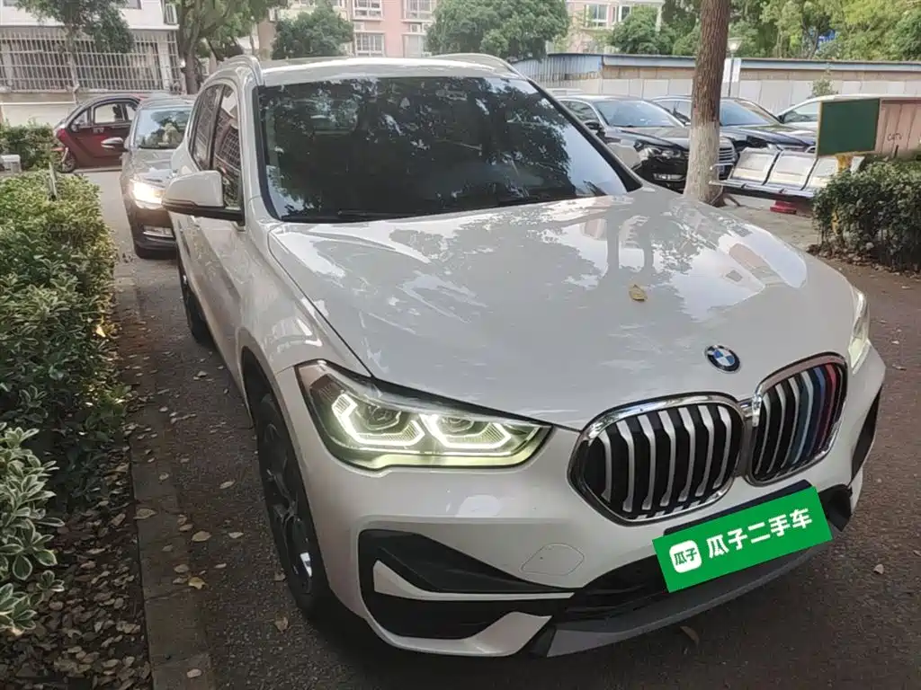 BMW X1 2022 sDrive25Li Leading фото 4