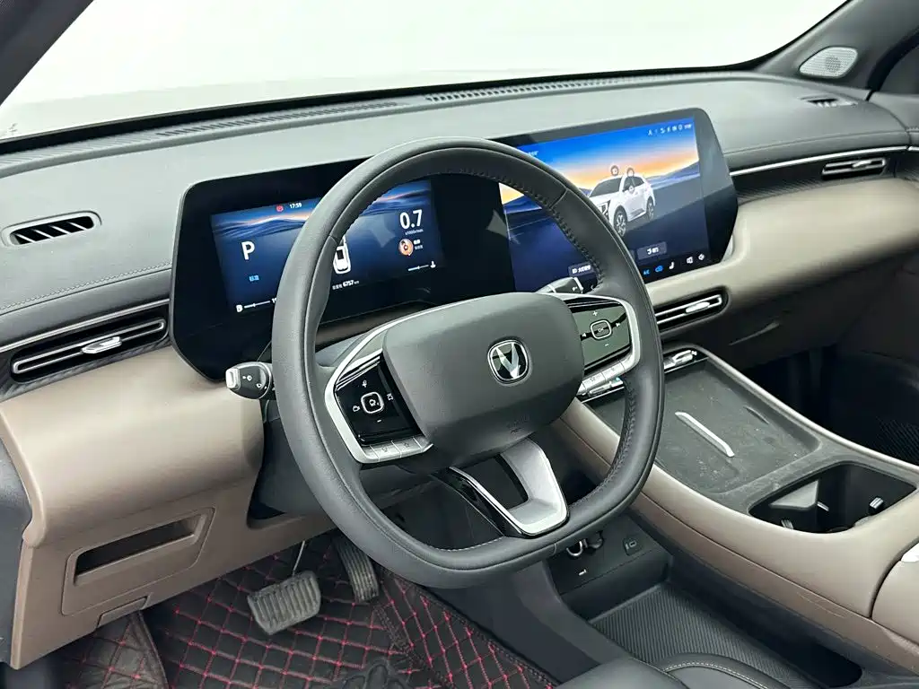 Фото 10 - Changan CS55 PLUS