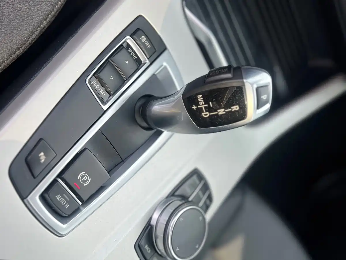 BMW X3 (Import) 2017 2016 sDrive20i