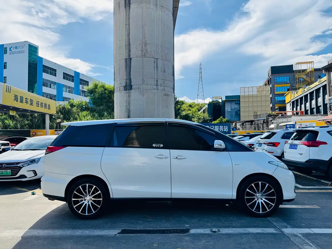 Toyota Previa 2012 2.4L 7-Seater Standard Edition фото 11