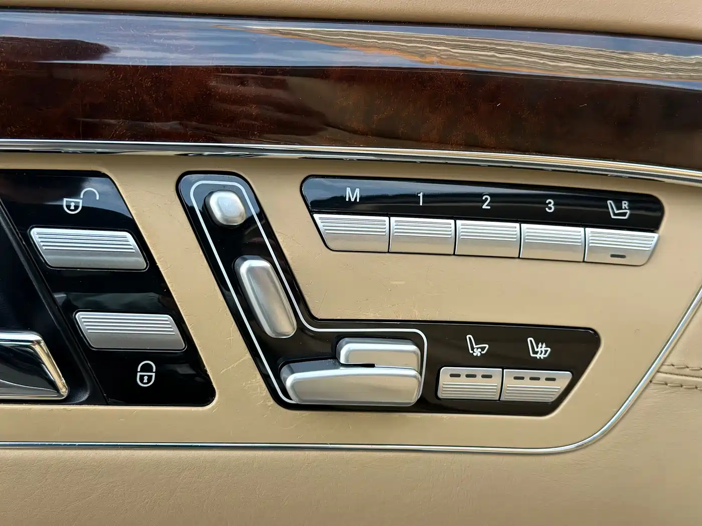 Mercedes-Benz S-Class 2012 S 500 L 4MATIC Grand Edition фото 17