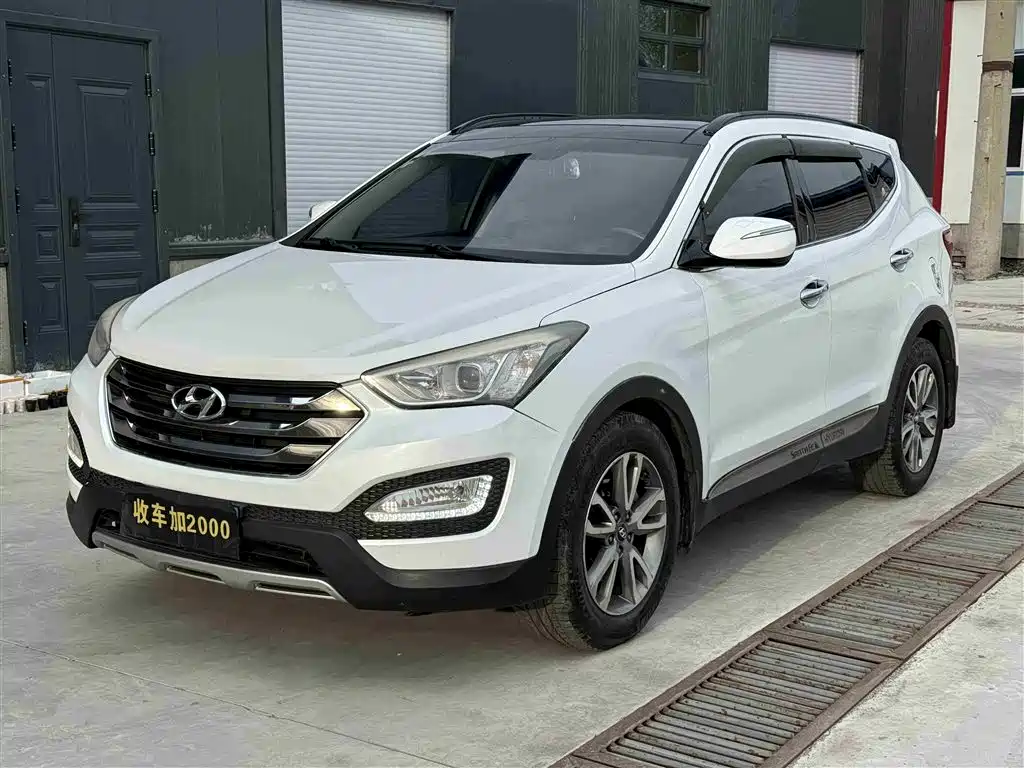 Hyundai Santa Fe 2013 2.0T Automatic AWD Premium фото 2
