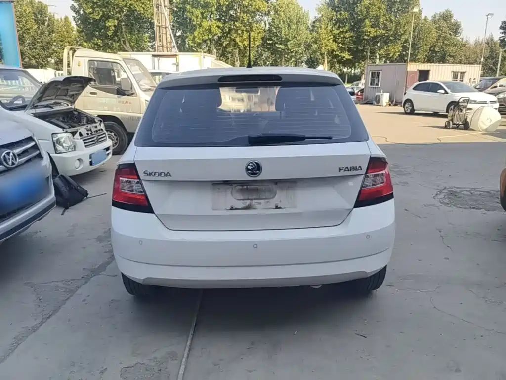 Photo 6 - Škoda Fabia