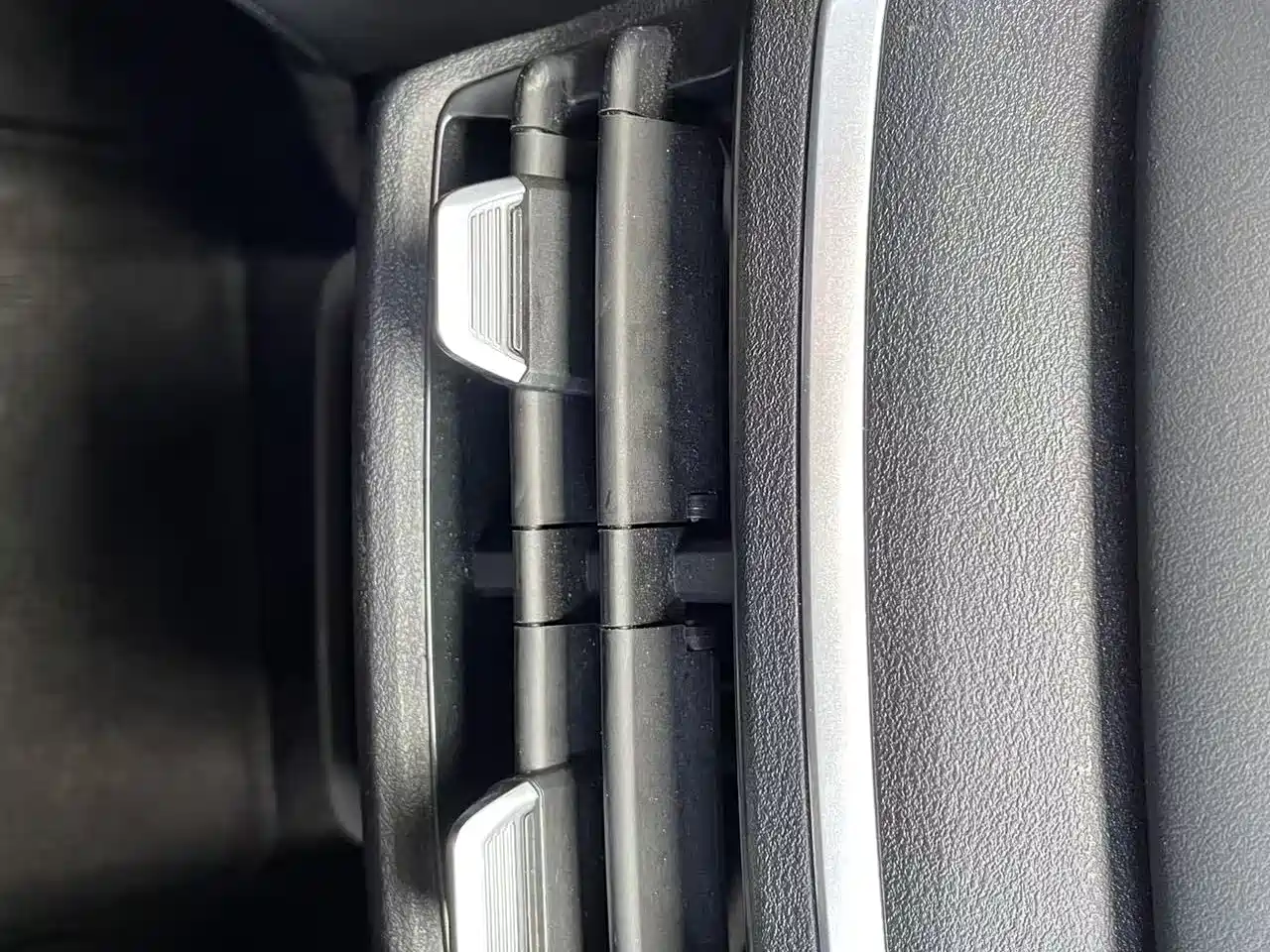 GEELY AUTOMOBILE EMGRAND