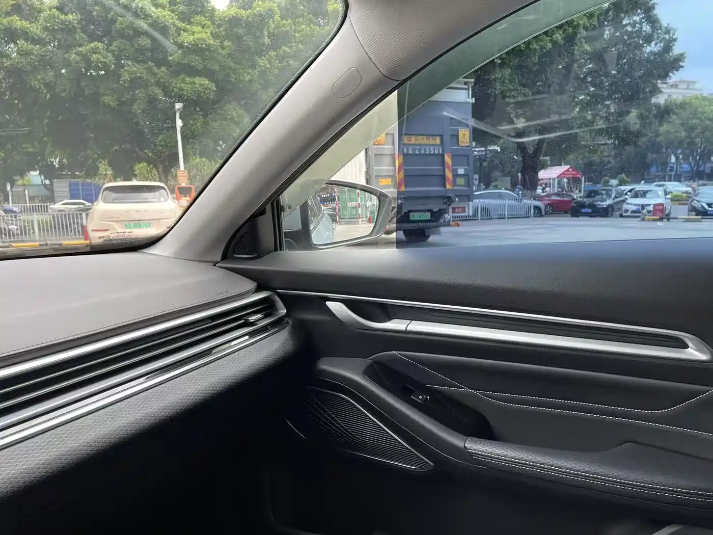 GEELY AUTOMOBILE EMGRAND