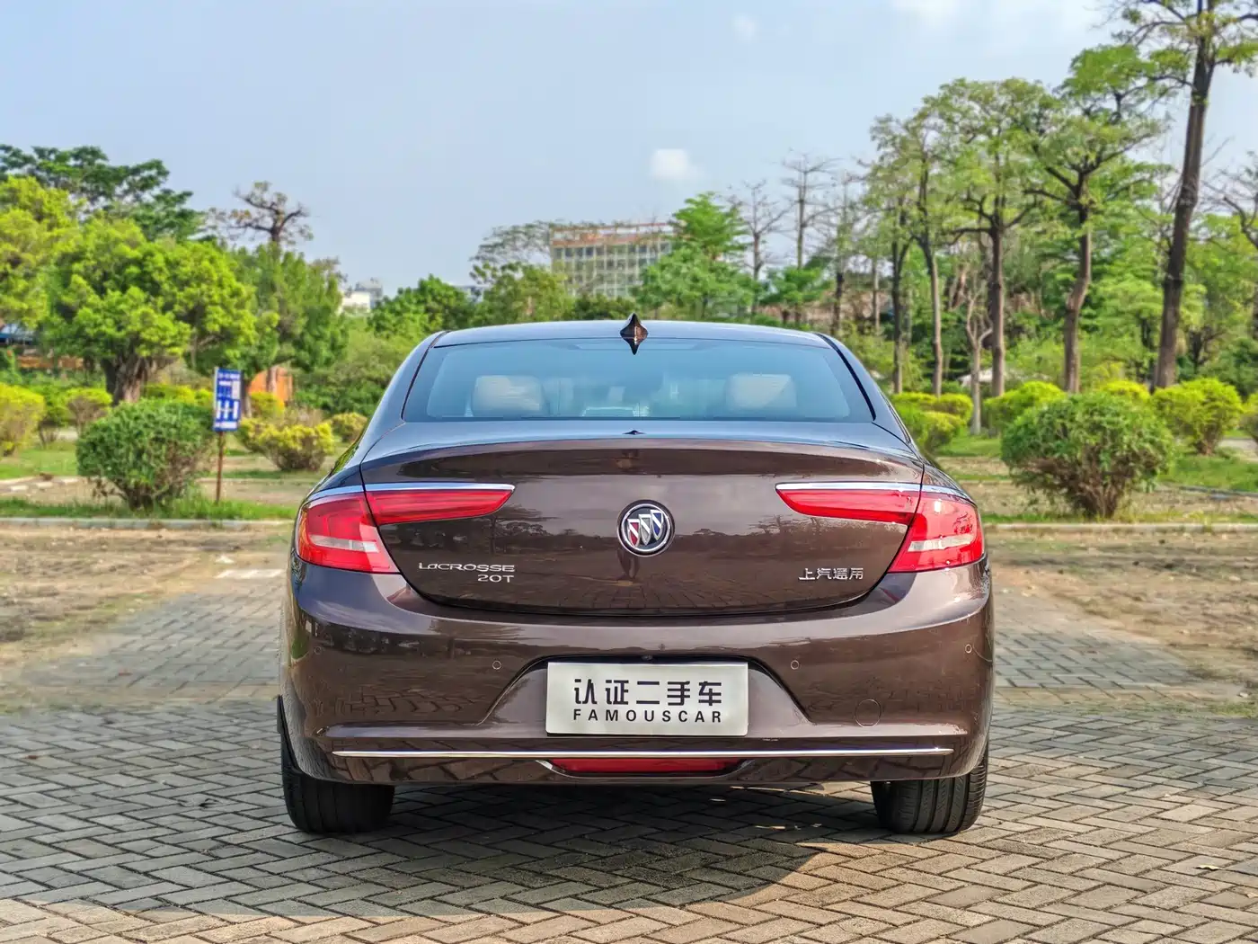 Buick LaCrosse 2016 20T Luxury фото 5