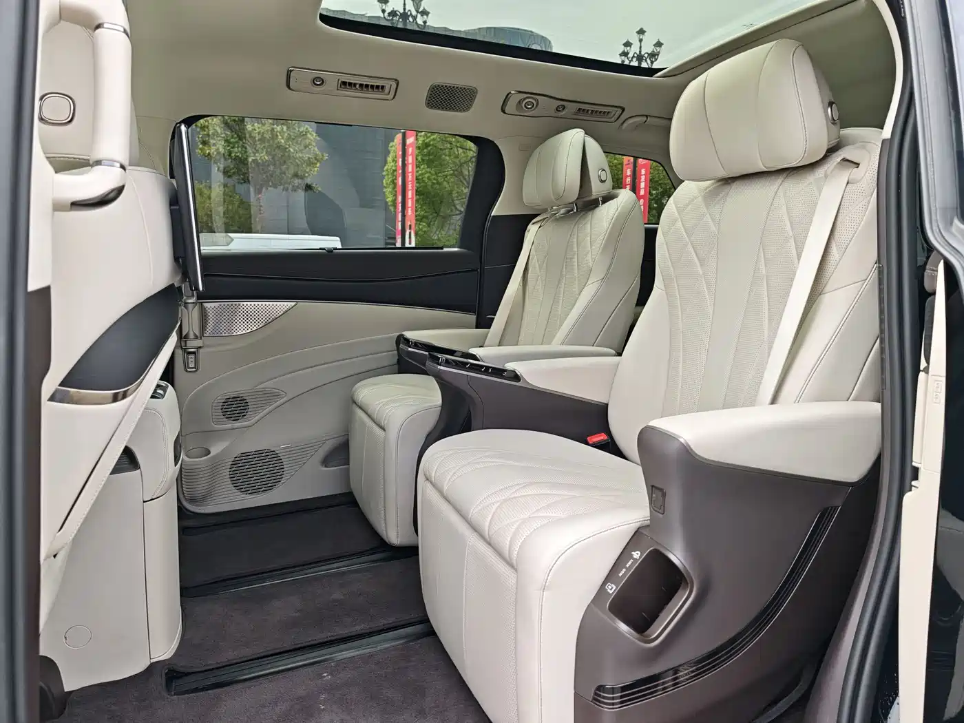 Denza D9 2025 Model DM-i Smart Drive Edition 1020 AWD Flagship фото 10