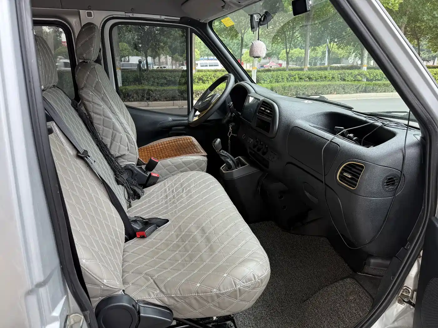 Jiangling Tesun 2022 2021 2.8T Space King Taurus Edition Short Wheelbase Medium-high Roof 6-seater Diesel China VI JX493