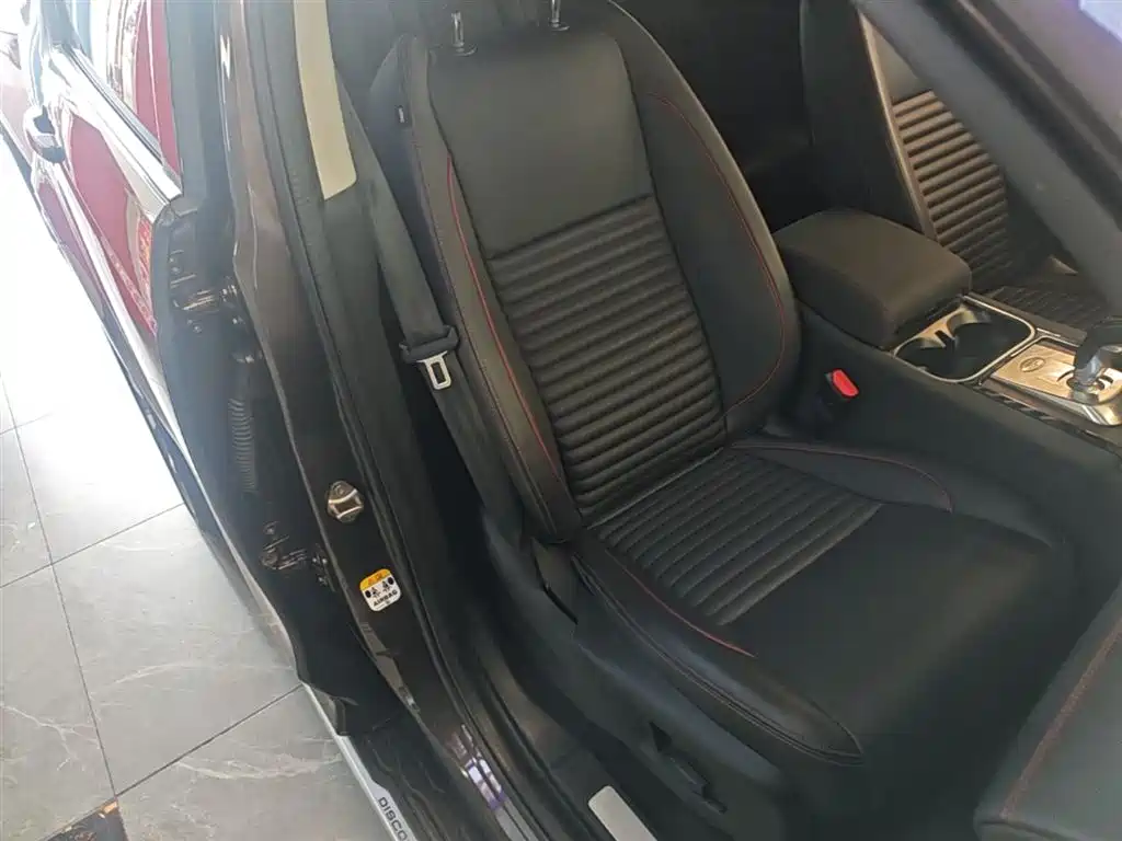 Land Rover Discovery Sport 2023 249PS R-Dynamic S Performance Version фото 25