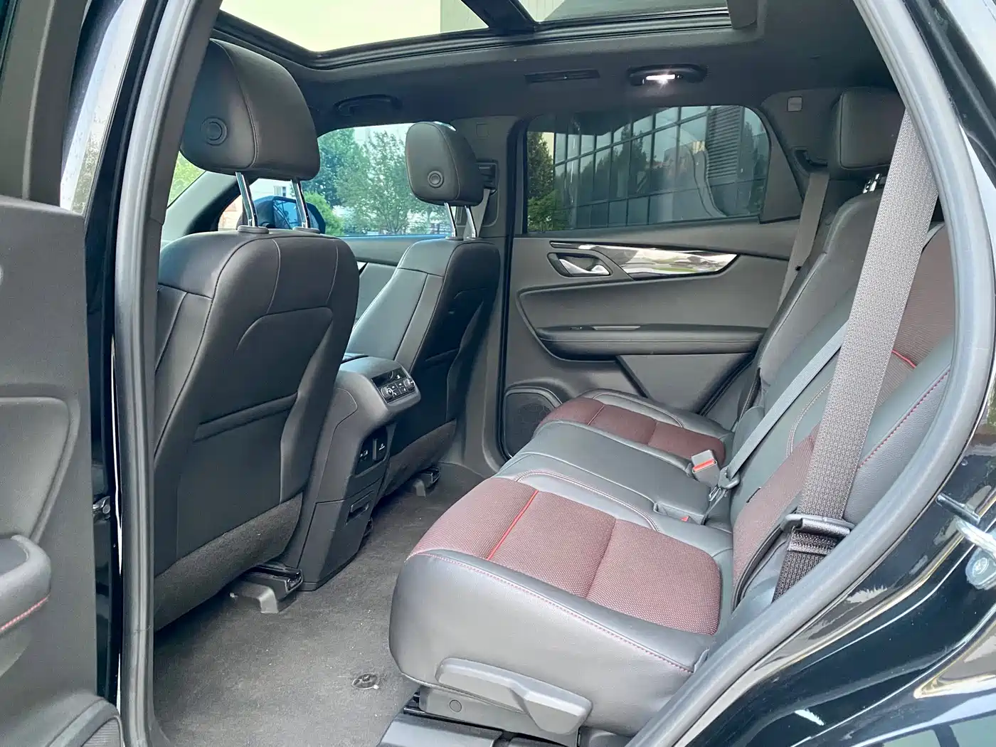 Chevrolet Trailblazer 2022 Mild Hybrid 650T RS Twin-Clutch AWD 7-Seater Flagship Edition фото 6