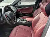 Photo 4 - BMW 5 Series