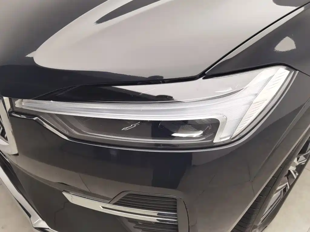 Photo 7 - Volvo XC60