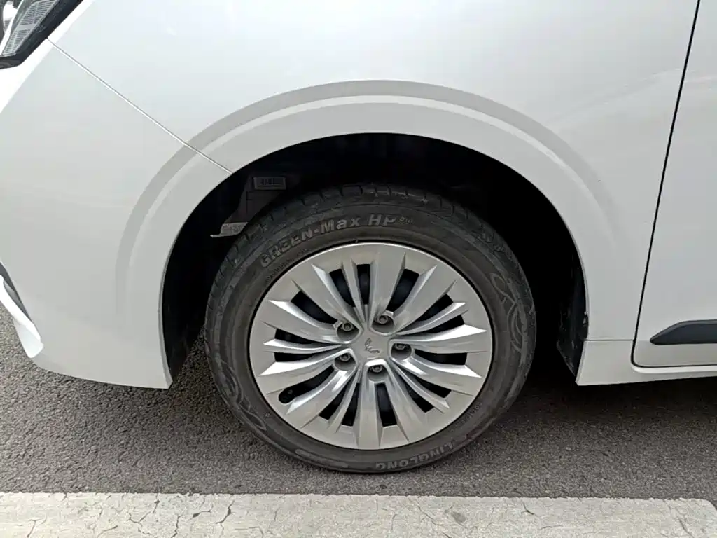 Wuling Motors Wuling Jiachen 2025 2022 1.5L Manual Joy Elite