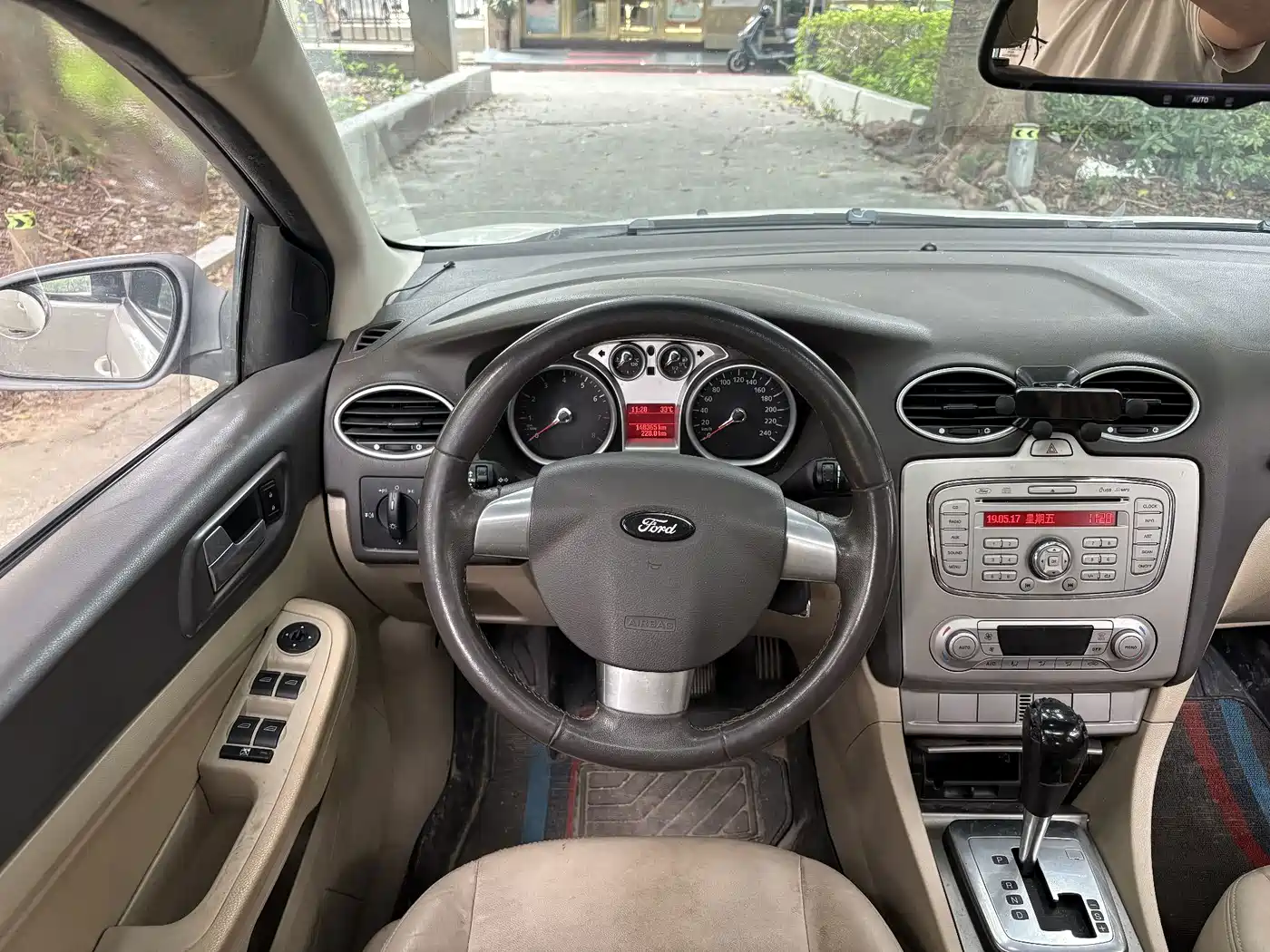 Ford Focus 2013 2013 Hatchback Classic 1.8L Automatic Fashion