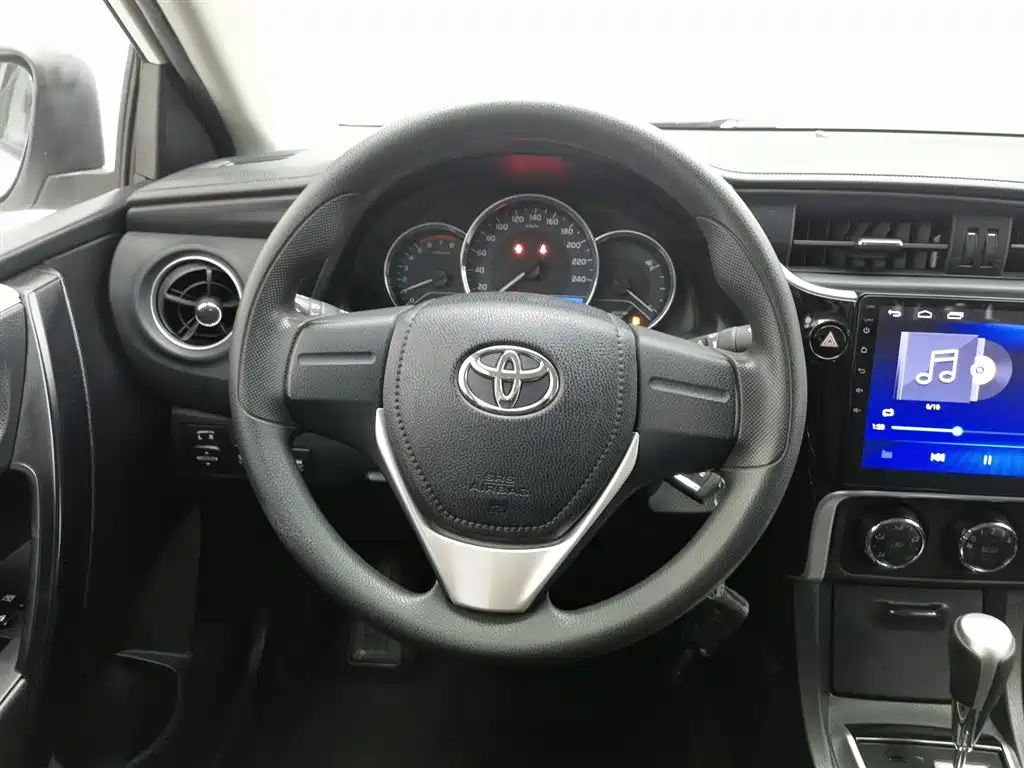 Toyota Corolla 2017 Facelift 1.2T S-CVT GL фото 11
