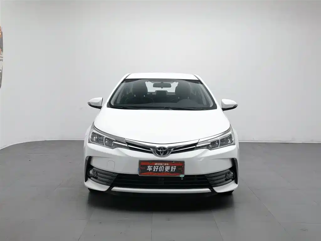 Toyota Corolla 2017 Facelift 1.2T S-CVT GL фото 3