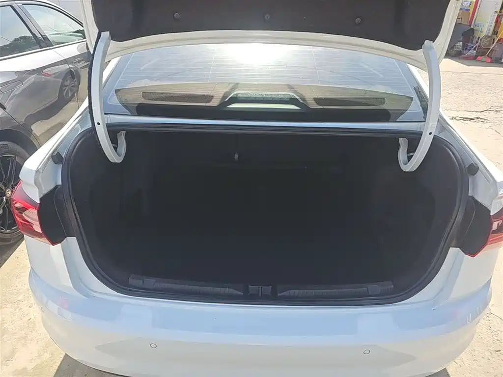 Volkswagen Bora 2020 1.5L Automatic Elite фото 19