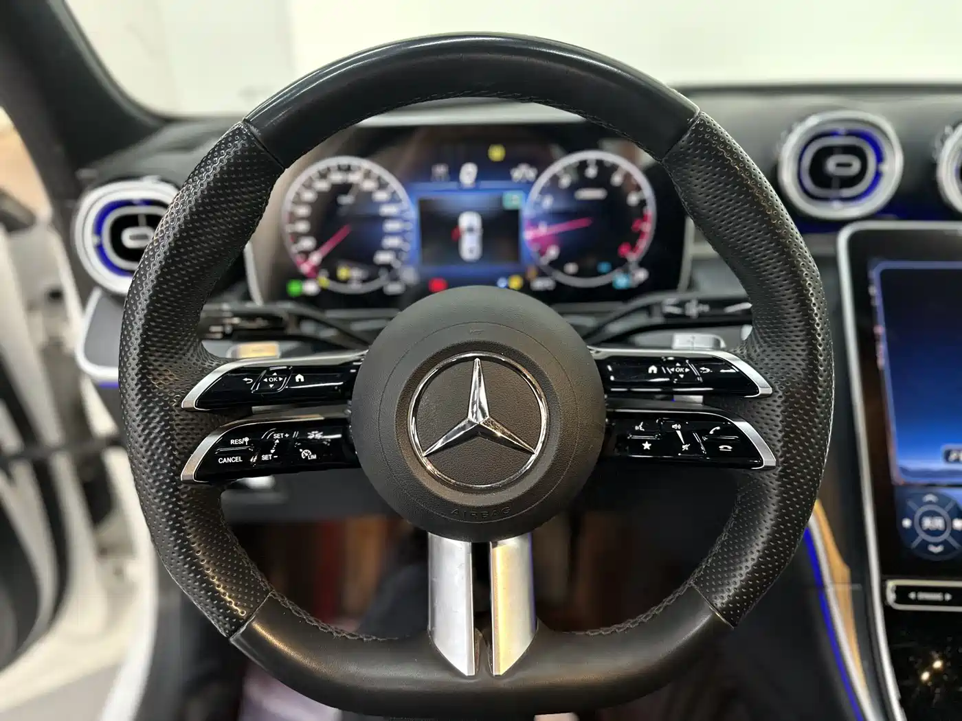 Mercedes-Benz C-Class 2023 Facelift C 260 L Sport Edition фото 8