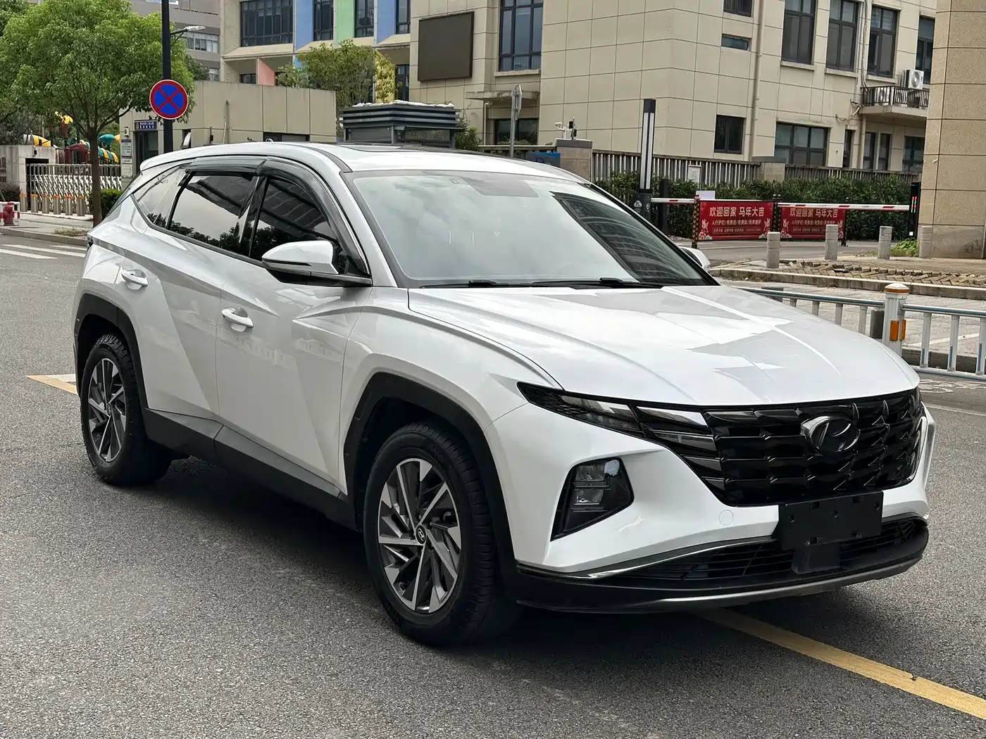 Фото 3 - Hyundai Tucson
