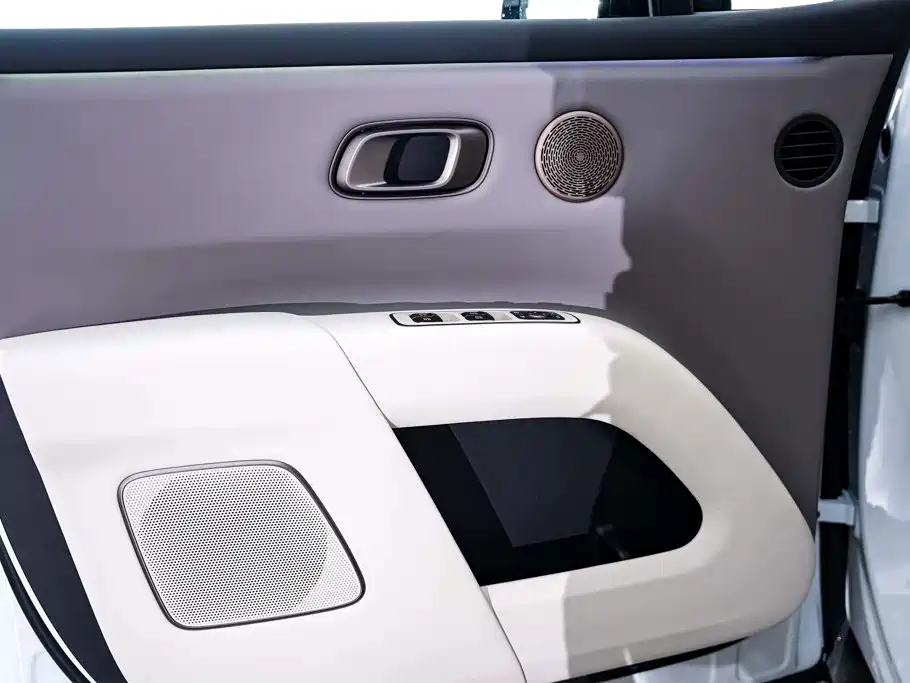 Li Auto Li i8 2025 2025 Standard Edition