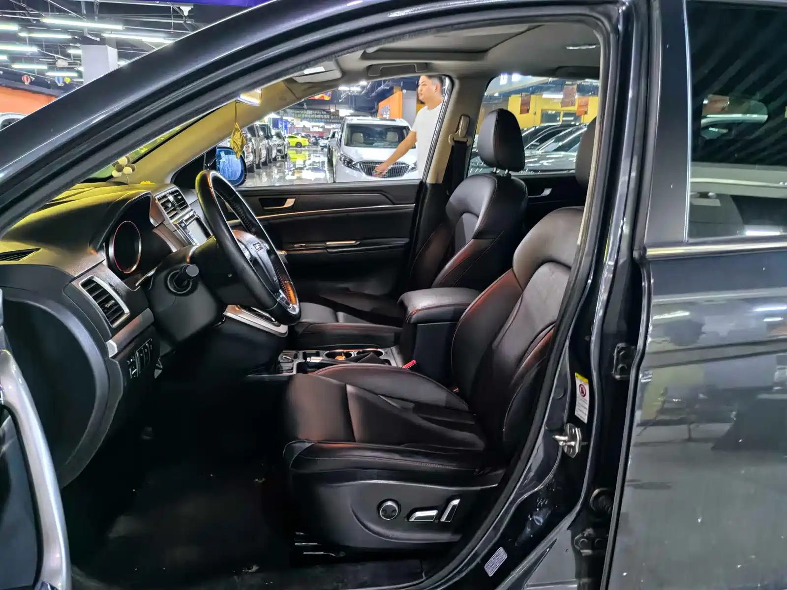 Photo 4 - Haval H6
