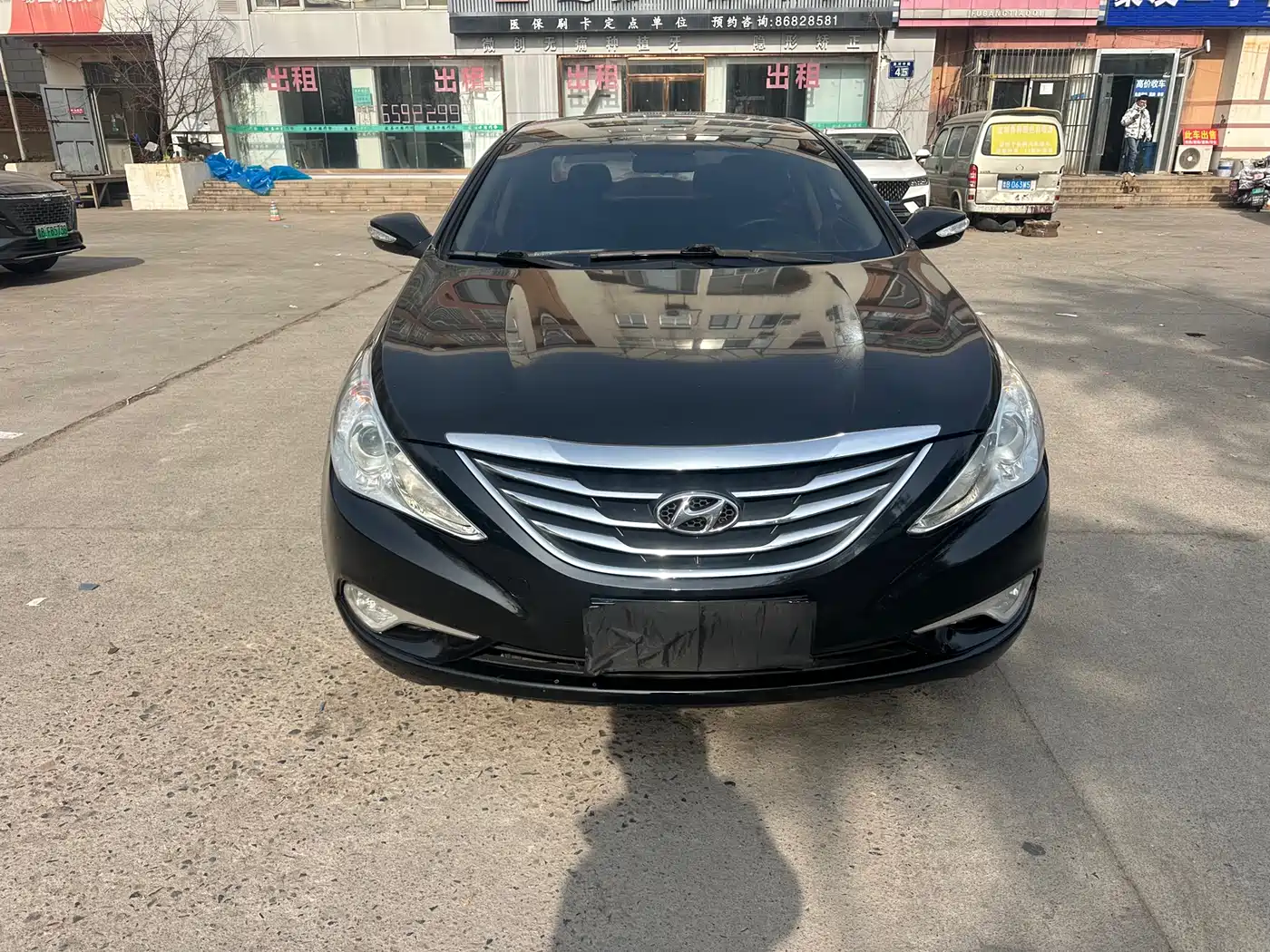 Hyundai Sonata 2013 2.0L Automatic Premium Edition фото 2