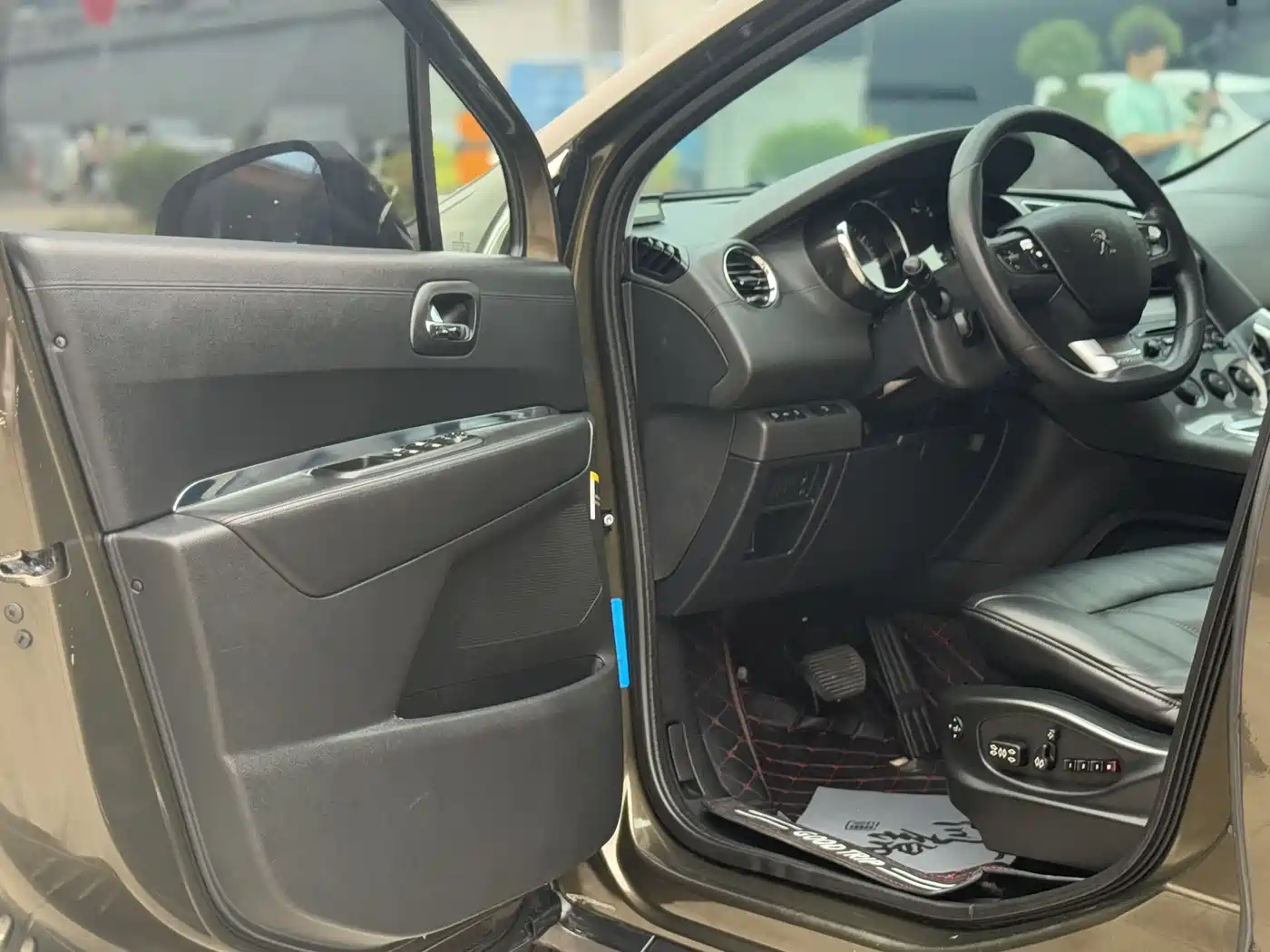 Peugeot 3008 2016 1.6THP Automatic Classic Edition фото 10