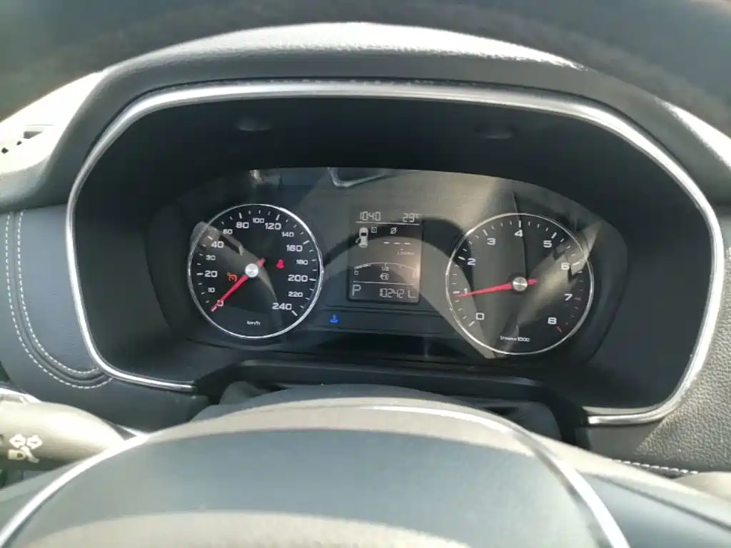 Roewe RX5 2016 2016 20T 2WD Automatic Internet Smart Edition