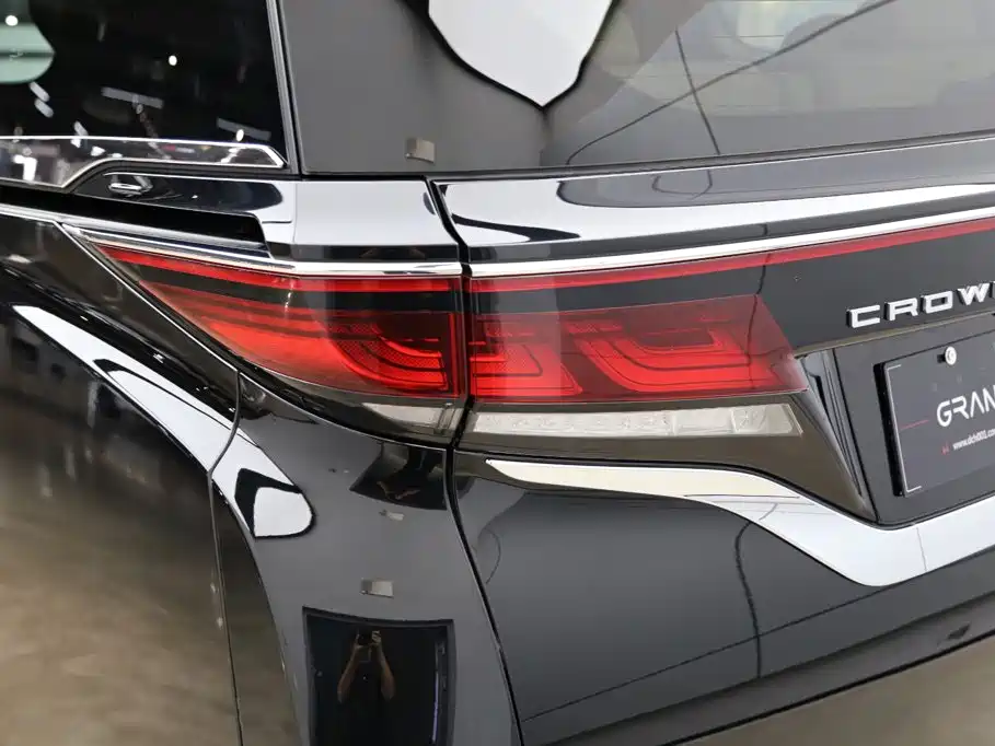 Toyota Vellfire 2024 2024 Crown Hybrid 2.5L Executive Premium Edition