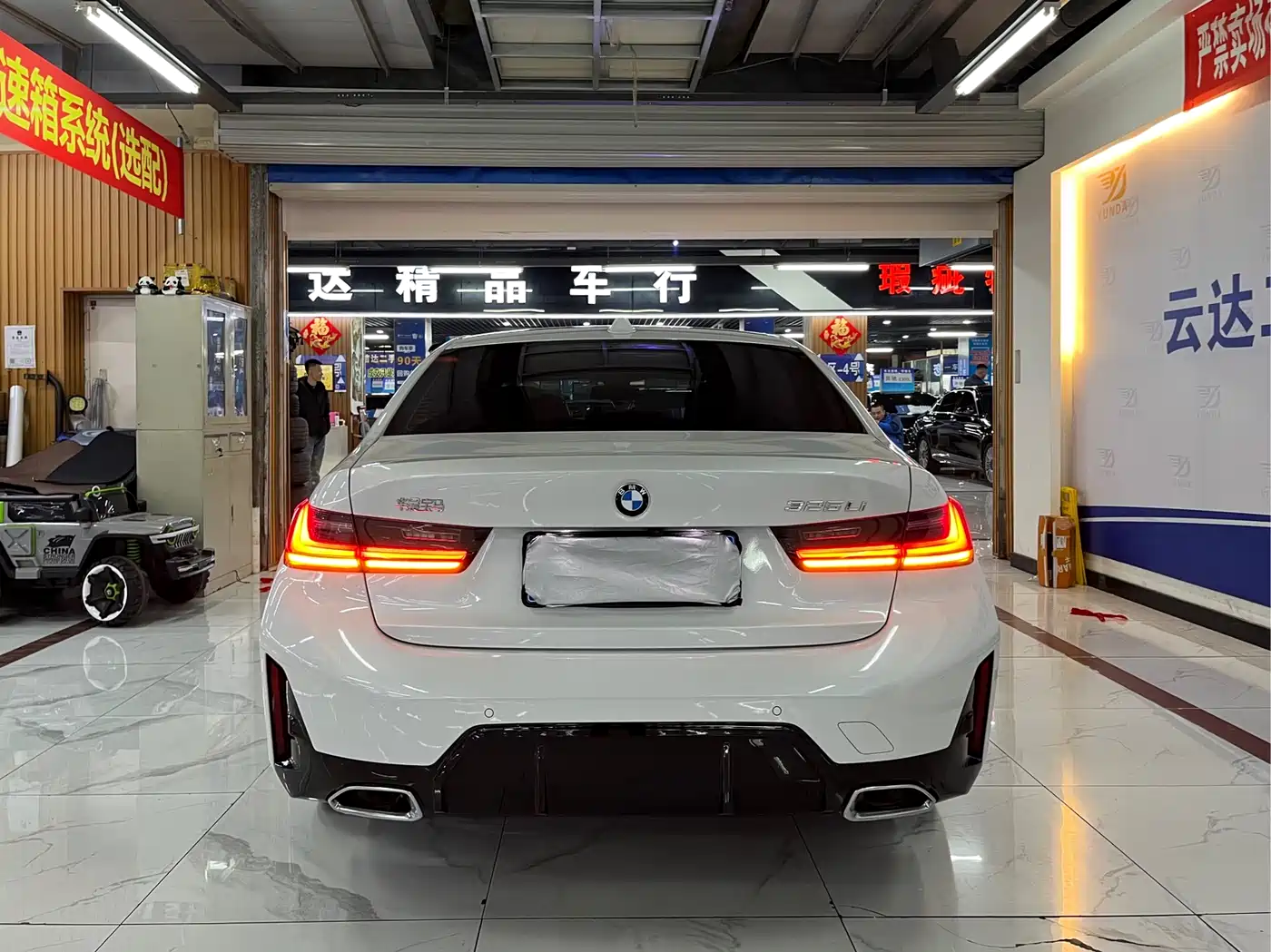 BMW 3 Series 2025 325Li M Sport Package фото 4