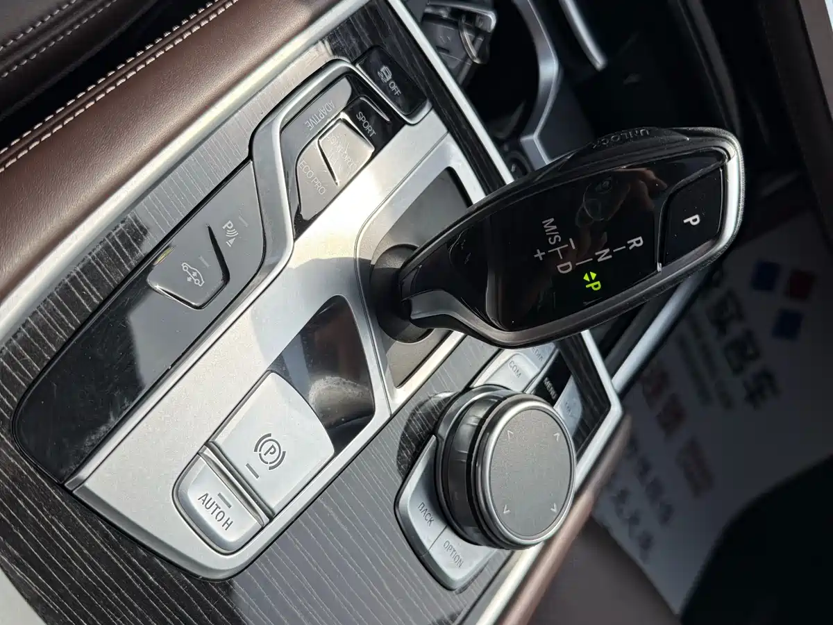 BMW 7 Series 2018 740Li Leading Type M Sport Package фото 11
