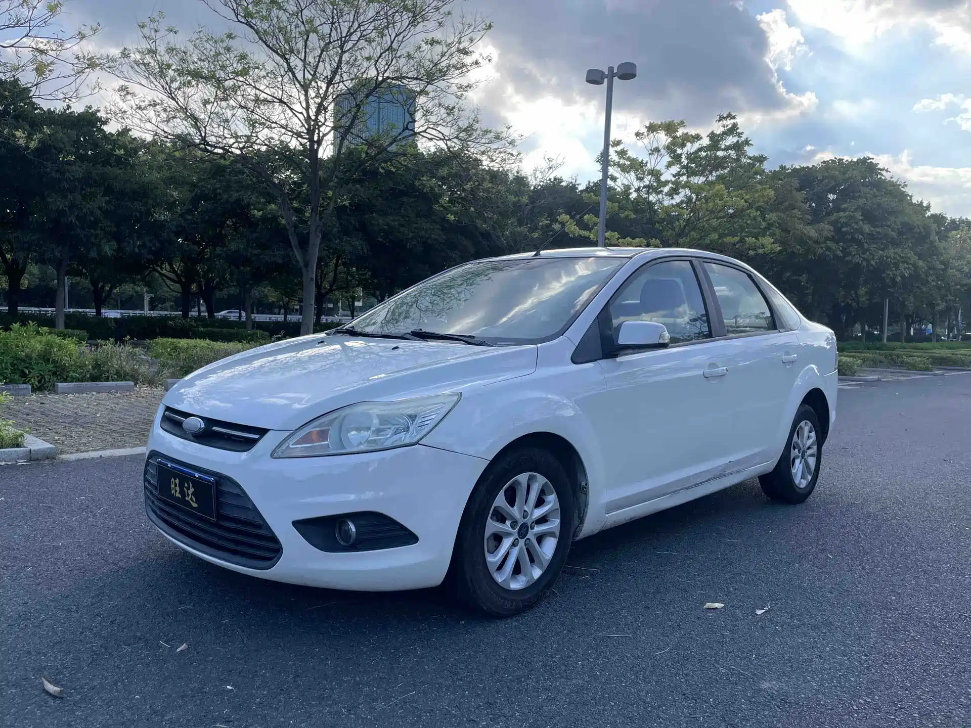 Фото 1 - Ford Focus