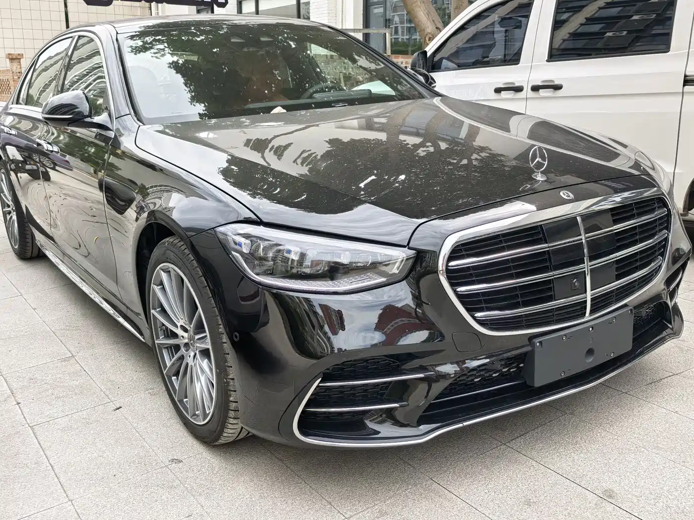 Mercedes-Benz S-Class 2024 Facelift S 450 L 4MATIC фото 3