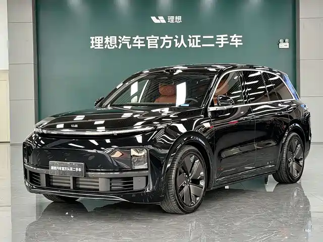 Li Auto Li L8 2025