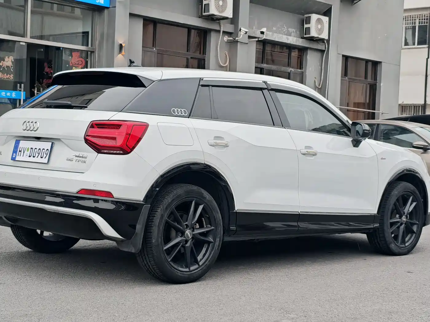 Audi Q2L 2020 35 TFSI Progressive Dynamic Model фото 6