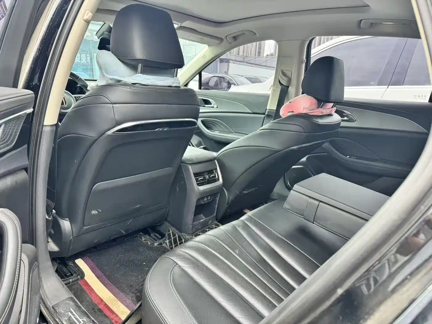 Hongqi H5 2023 2.0T Auto Smart Connect Flag Comfort фото 2