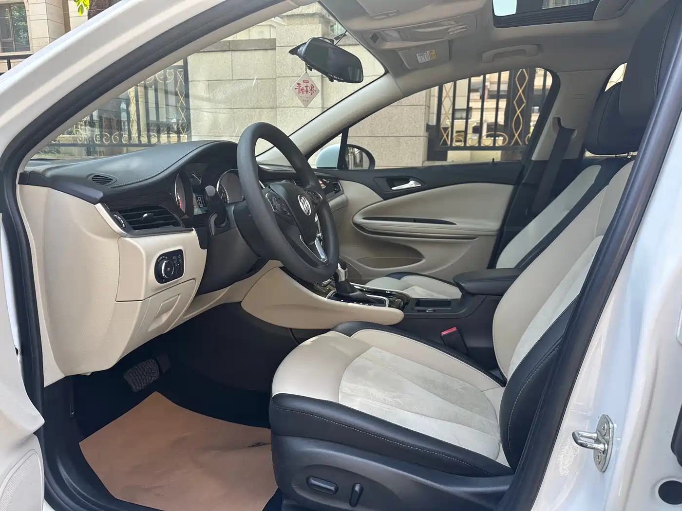 Buick Verano 2019 Sedan 15S Auto Leading фото 4