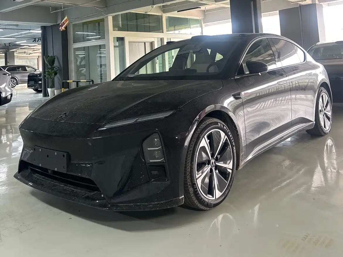 NIO NIO ET5