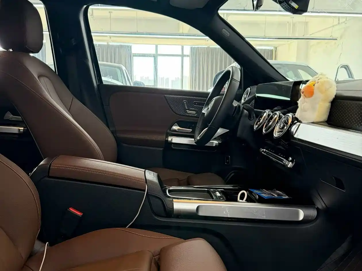Mercedes-Benz GLB 2025 2025 Model GLB 220 Fashion Style