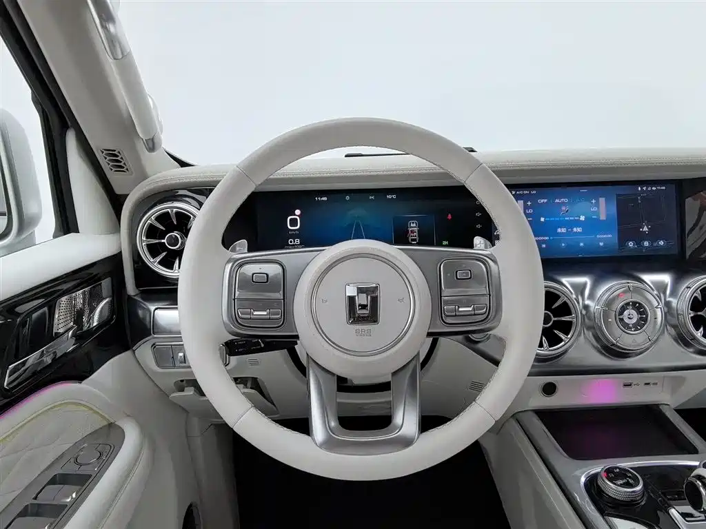 TANK CO CREATION TANK 300