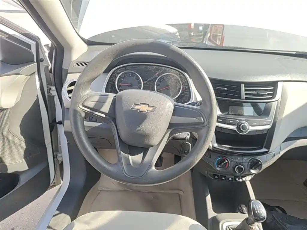 Chevrolet Sail 2018 Sail 3 1.3L Manual Comfort Sunroof фото 11