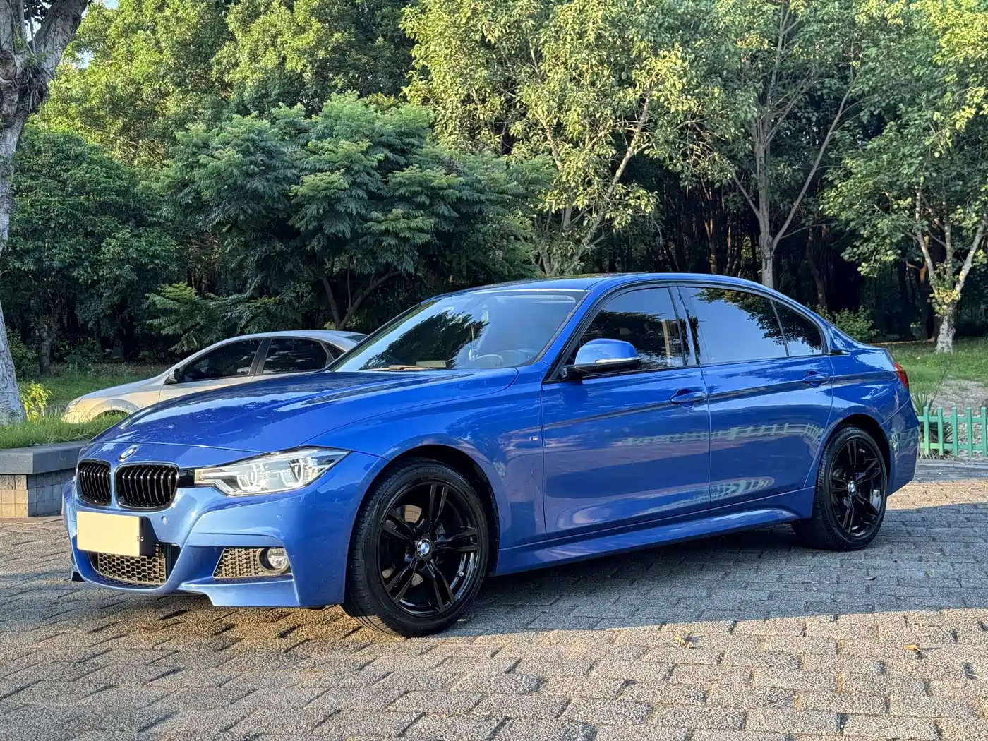 BMW 3 Series 2018 320Li Leading M Sport Package