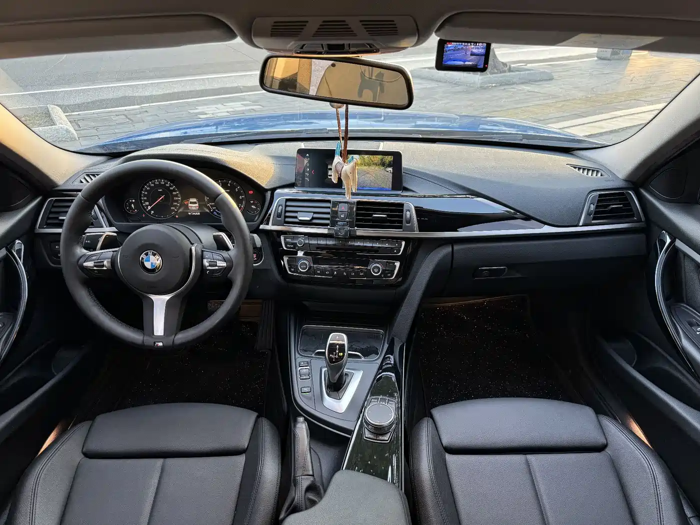 BMW 3 Series 2018 320Li Leading M Sport Package фото 9