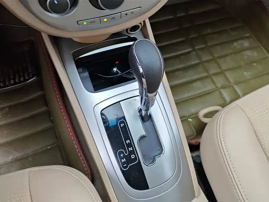 Buick Excelle 2013 1.5L Automatic Classic фото 16
