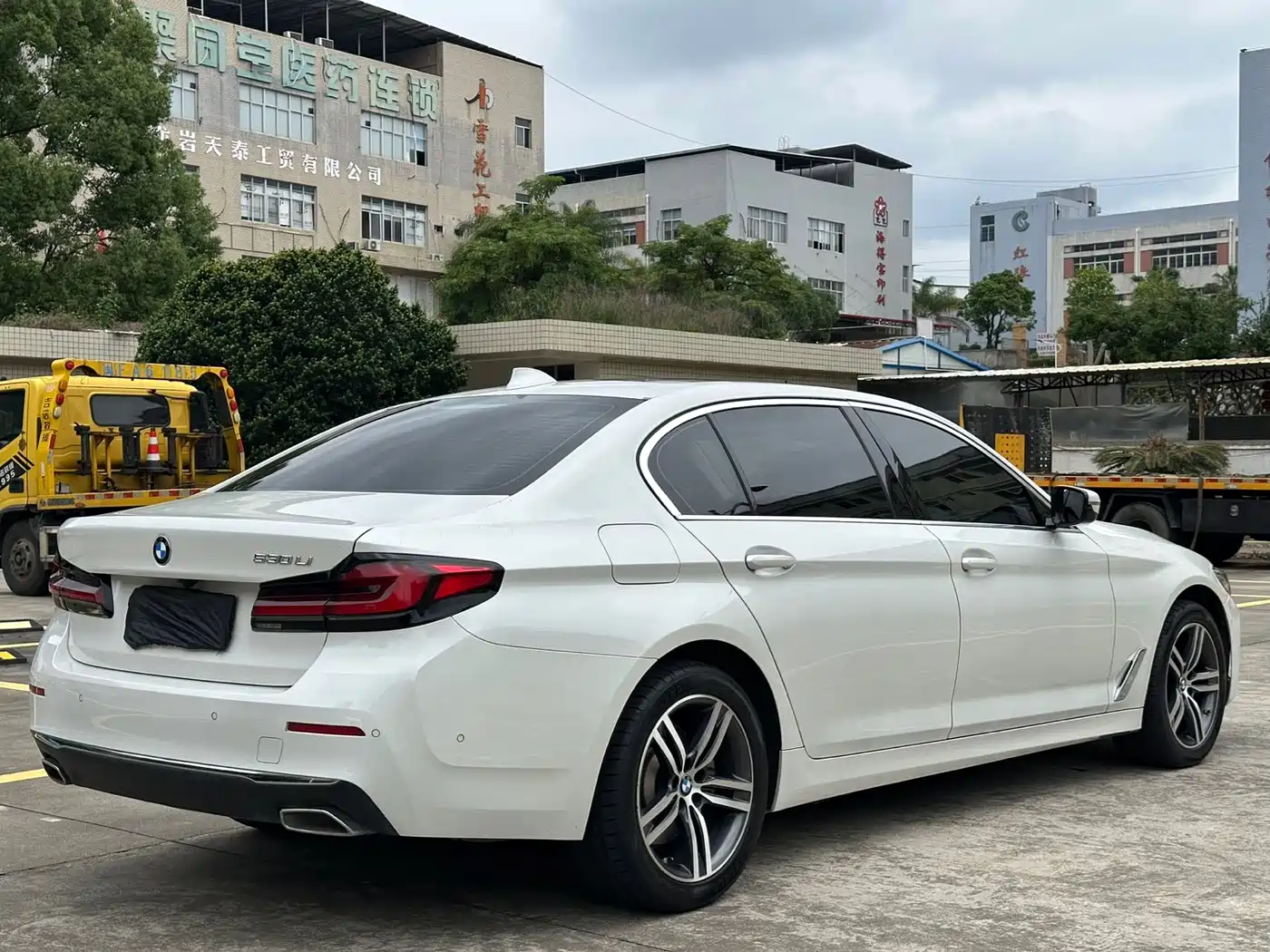 BMW 5-SERIES