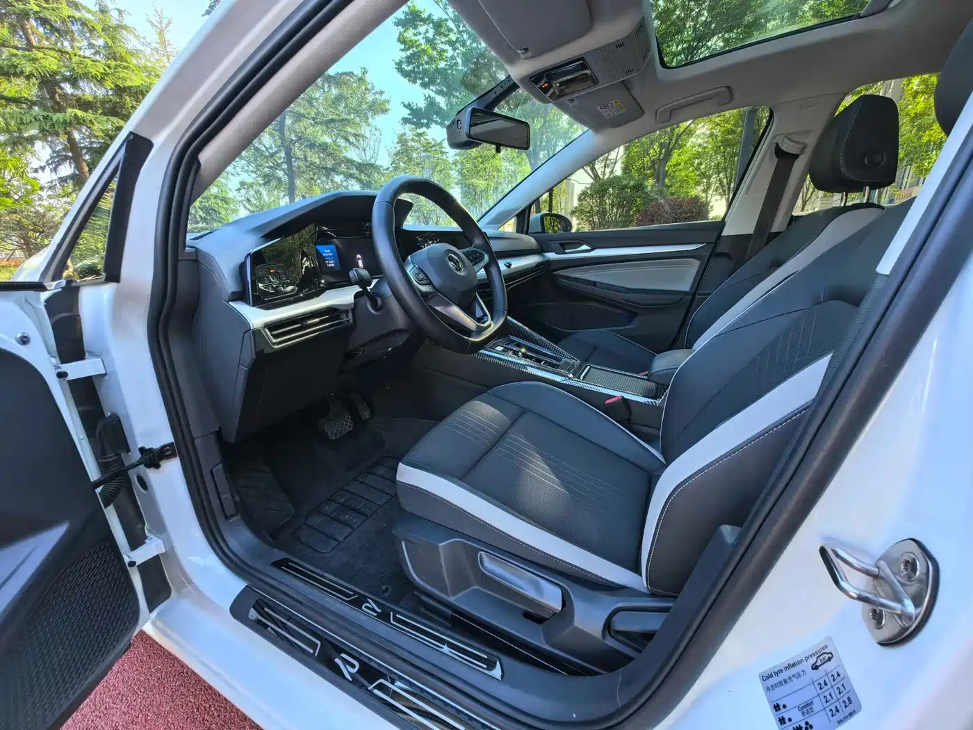 Volkswagen Golf 2021 280TSI DSG Pro фото 12
