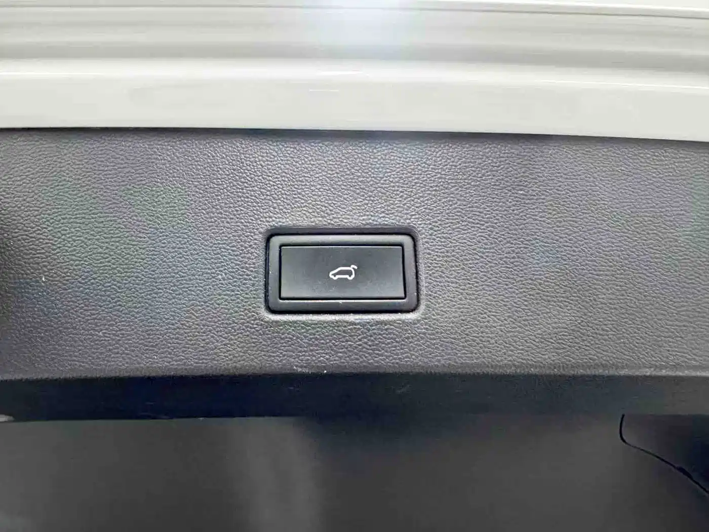 Volkswagen T-ROC 2021 280TSI DSG 2WD Comfort Smart Connect Edition фото 20