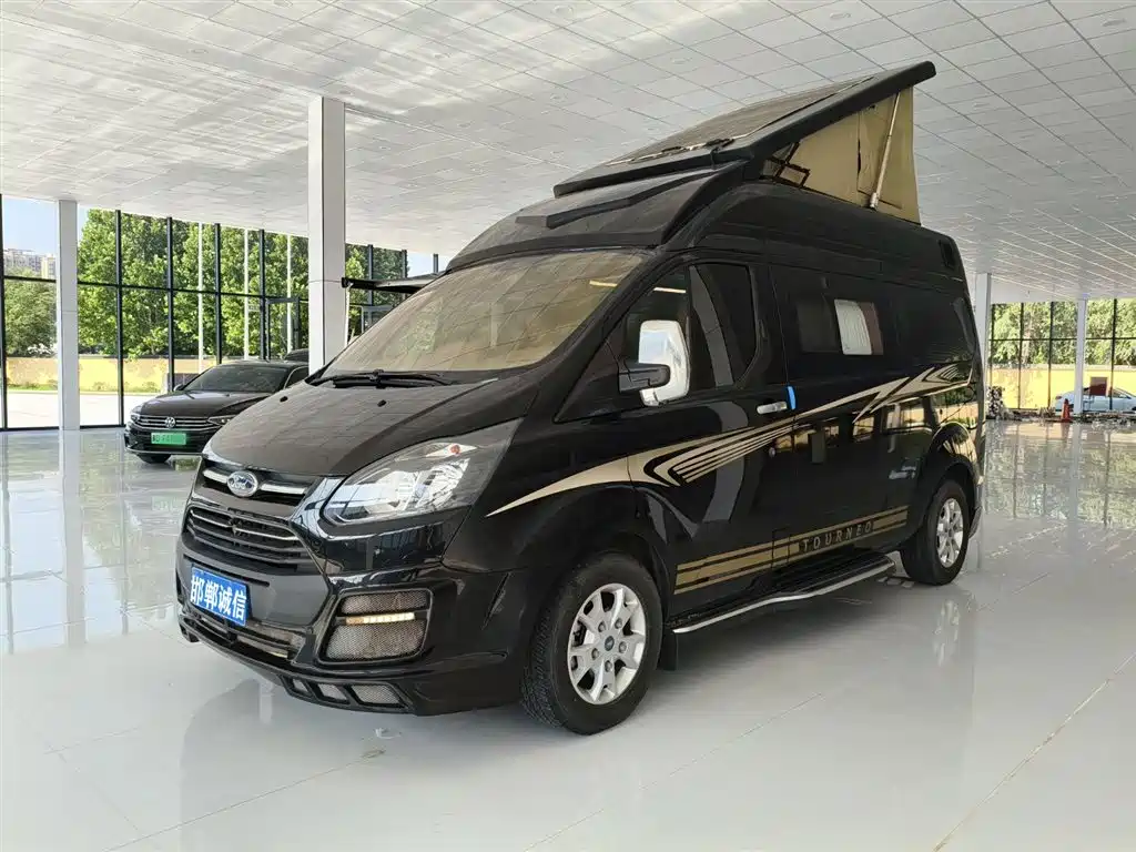 Ford Transit 2021 Model 2.0T Gasoline Auto Premium Operating Business Travel Medium Wheelbase Medium Roof 7-Seater China VI